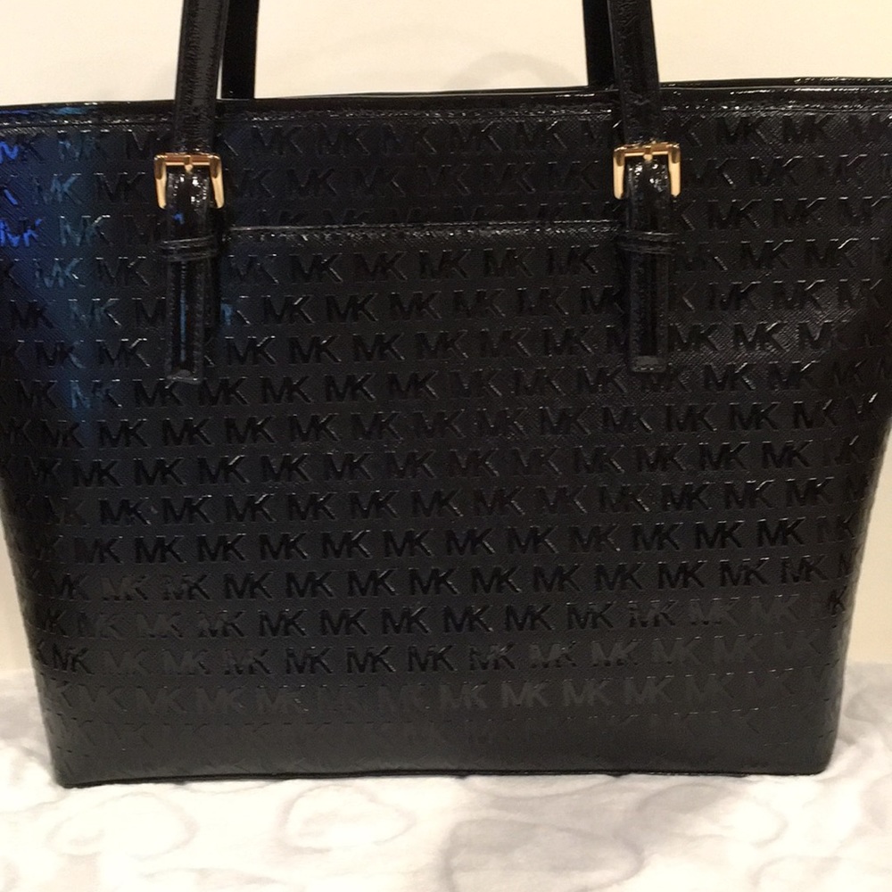 NWT Michael Kors monogram carry all tote - Picture 4 of 8